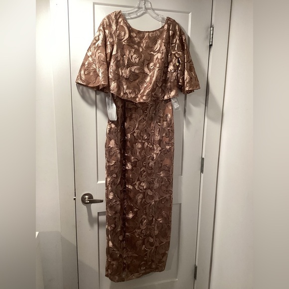 NWT Nordstrom JS Collections Metallic Long Evening Dress Size 4 - Picture 3 of 10